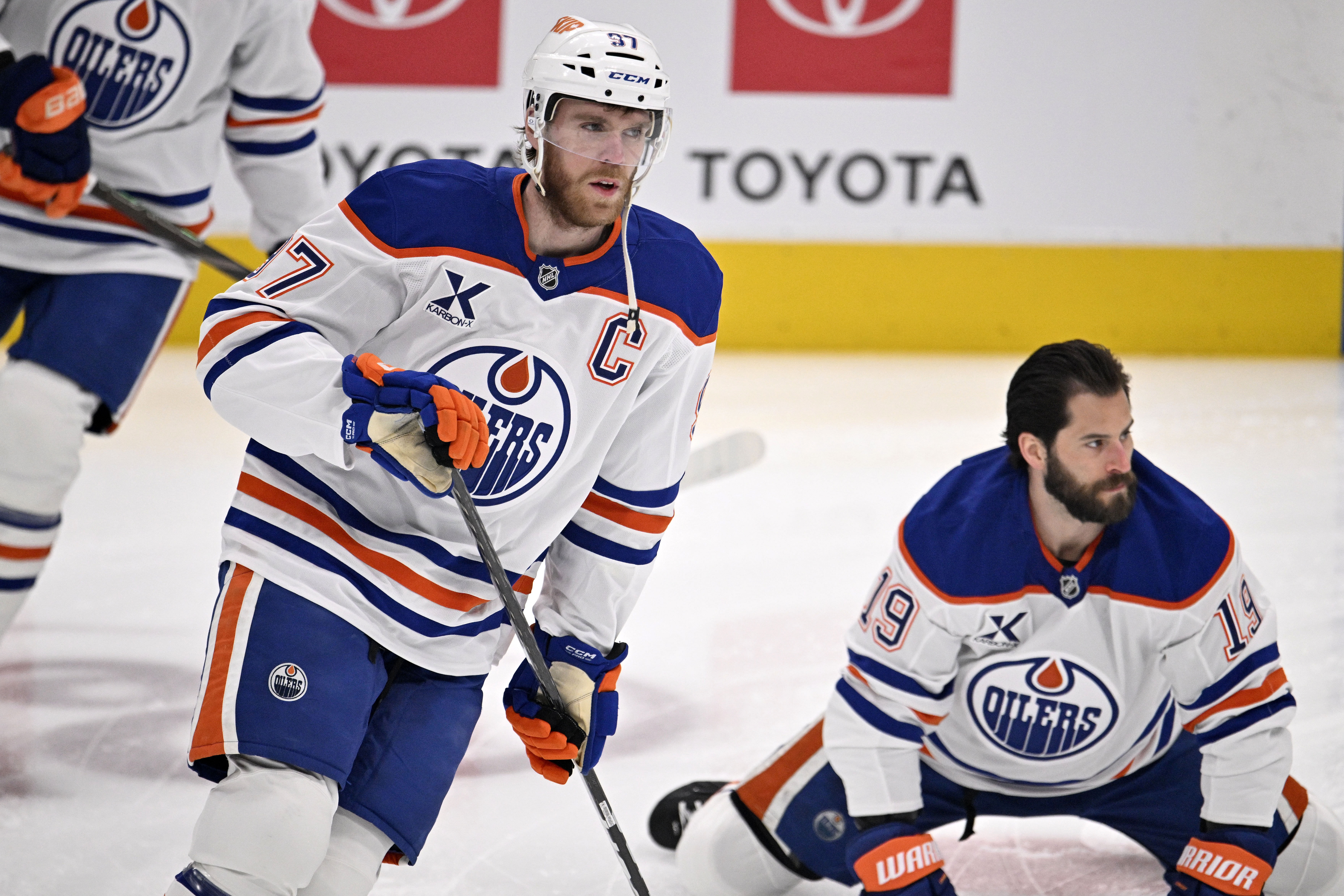 Connor McDavid and the Oilers lost (Imagn)